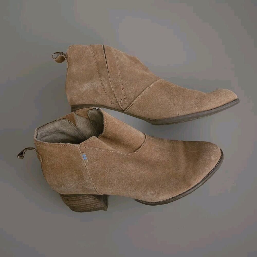 TOMS LEILANI CARMEL BROWN SUEDE BOOTIE WOMENS SIZE 7.5